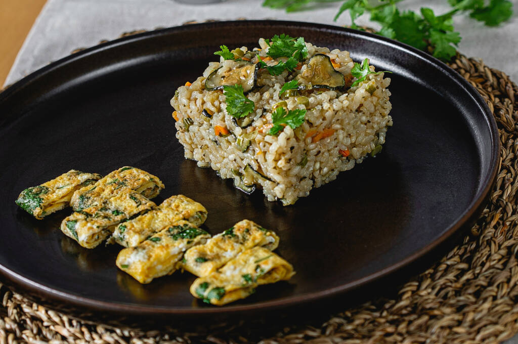 Arroz integral con trigueros y tortilla de cilantro - Trevijano